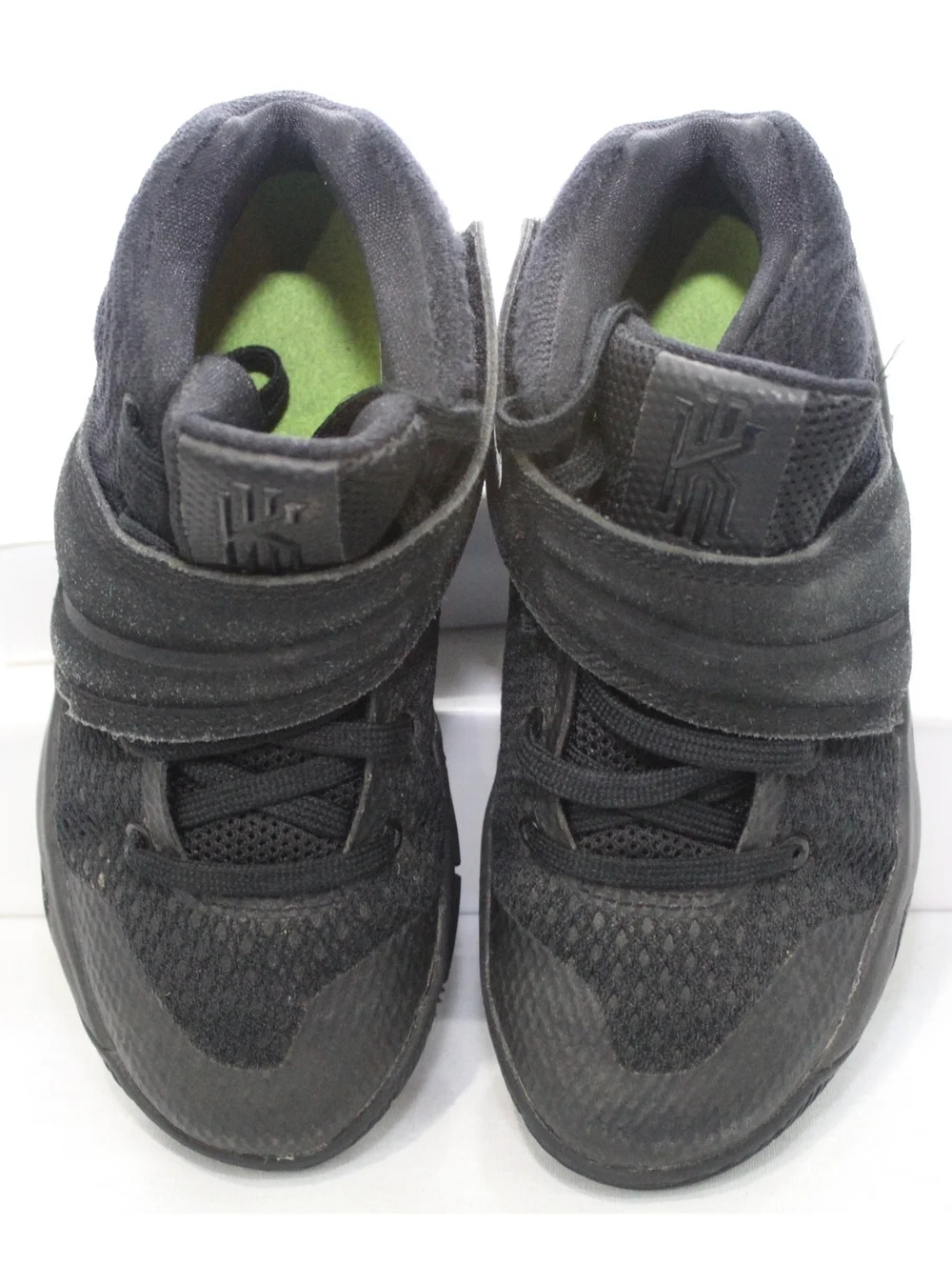 Nike Kyrie Irving 2 PS Black Preschool Kids Shoes 827280-008 Youth Size 12 C